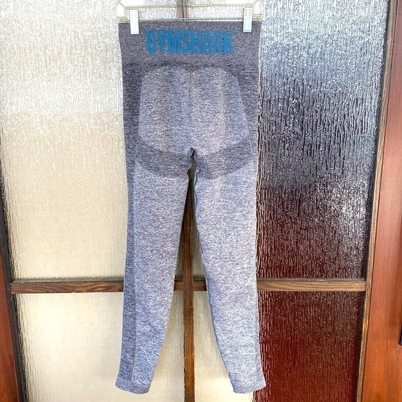Gymshark legging in a two tone Heather gray in size Medium. EUC - Picture 1 of 5